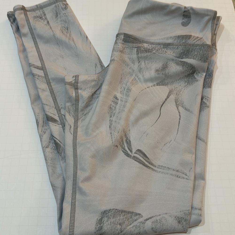 Alo Grey Marble Gloss Leggings Medium